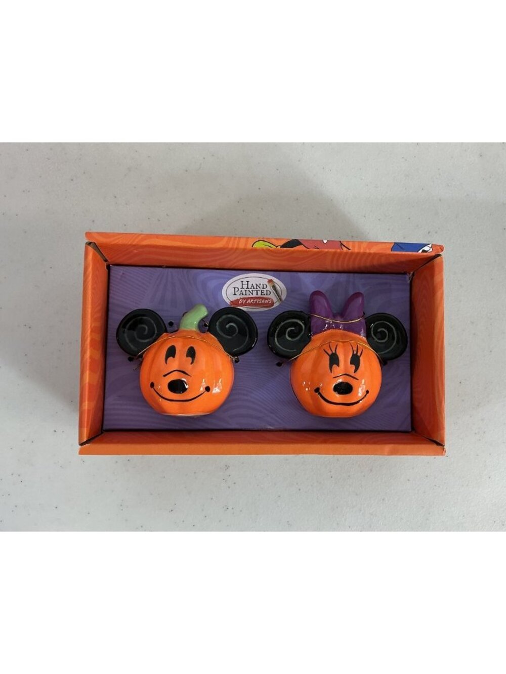 Disney Mickey &Minnie Mouse Halloween Pumpkin Salt & Pepper Shakers NEW